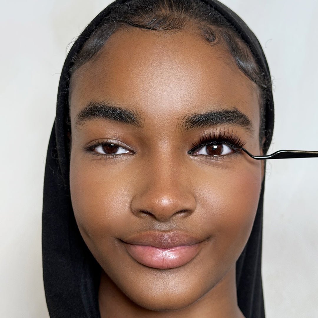 Suporte para exposição de pestanas 