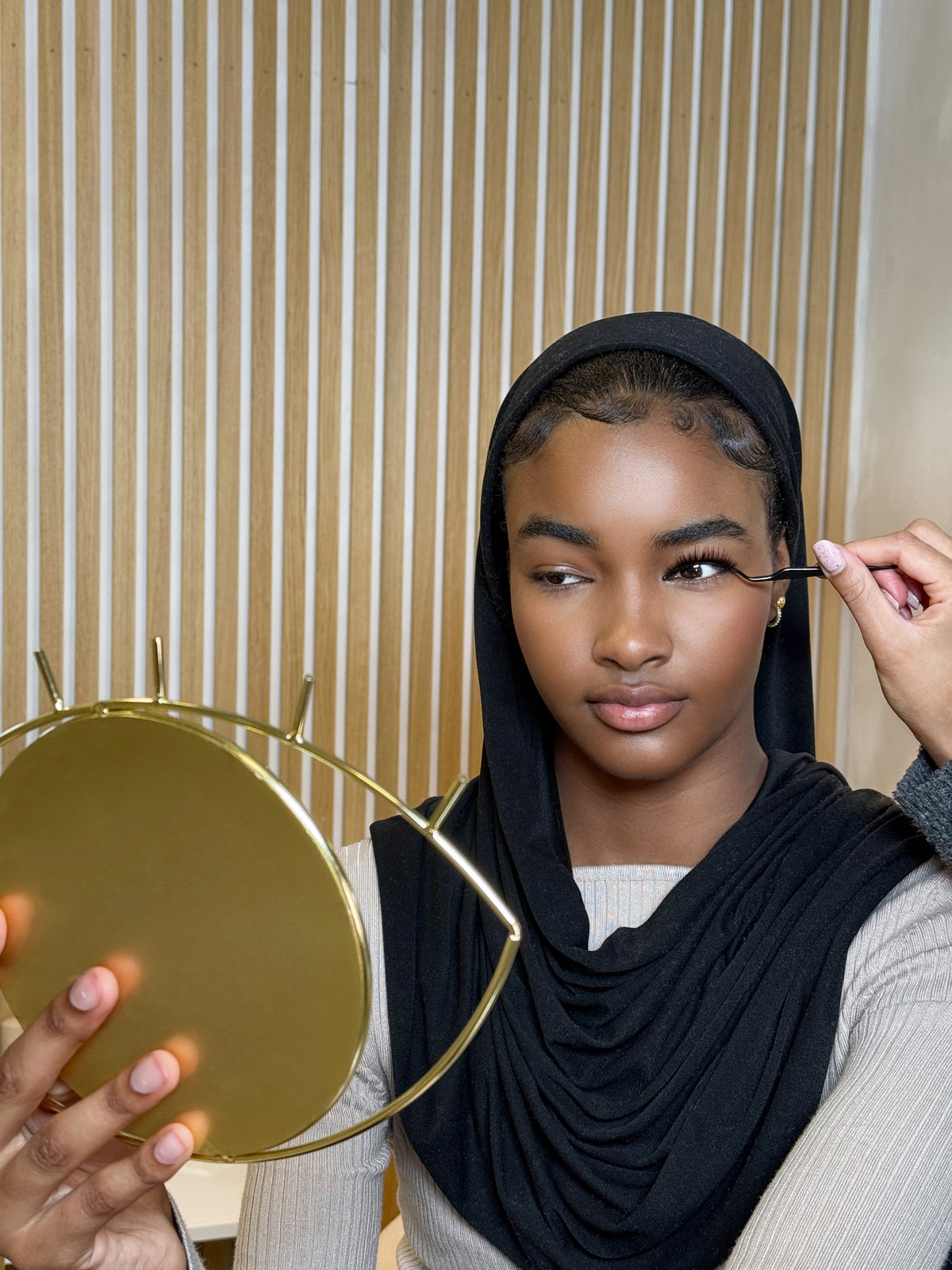 Suporte para exposição de pestanas 