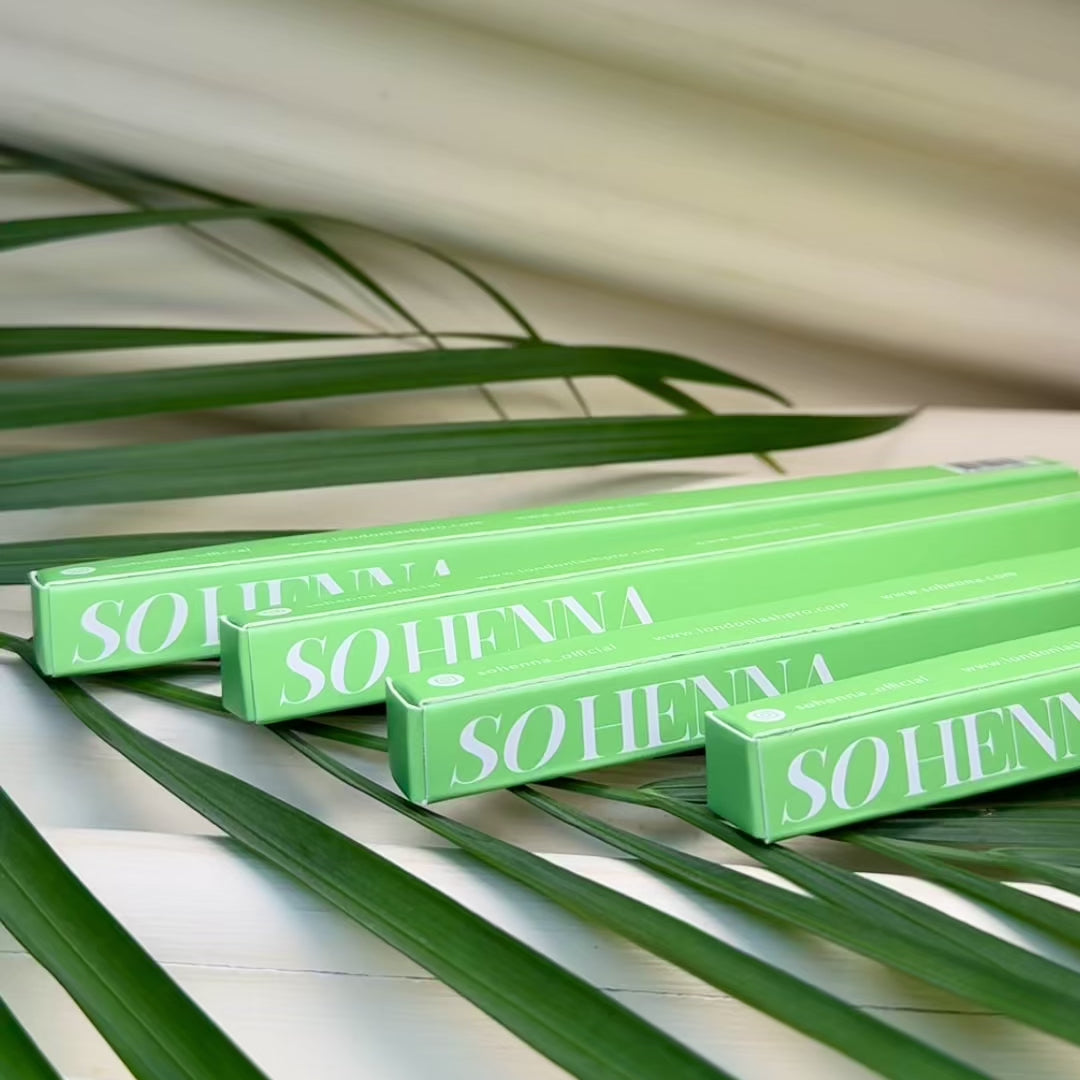 So Henna Angewinkelte Augenbrauenbürste